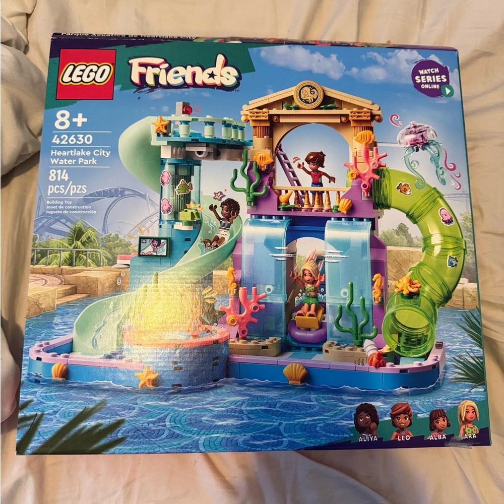 LEGO Friends Heartlake City Water Park Set - Blue, Green, Pink
